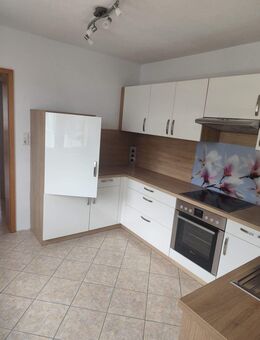 Charmante Doppelhaushälfte mit Einliegerwohnung - Wimmelburg