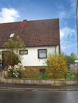 Einfamilienfertighaus mit Garten und Doppelgarage in ruhiger Lage von Tirschenreuth zu verkaufen - Tirschenreuth