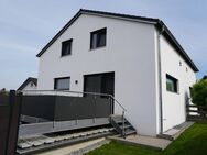 Hochwertige Doppelhaushälte - Buch (Erlbach)