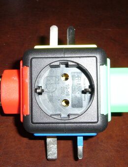 Reisestecker-Adapter USA, GB, I, AUS, CH - Krefeld