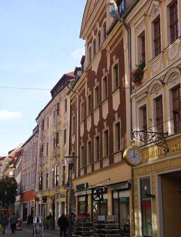 Schicke 3-Zimmerwohnung im Dachgeschoss mit Einbauküche, Fußbodenheizung u. Kamin - Bautzen