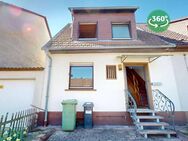 Gemütliche DHH mit Garage und innenliegendem Garten im Herzen von Bruchhausen - Ettlingen