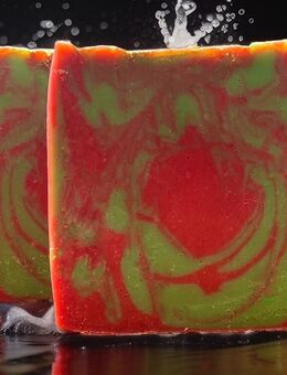 Schafsmilchseife „Himbeere und Rhabarber“ ❤️6,99€/ 100 g❤️ - Weimar