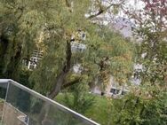 Hochwertige Obergeschoss Wohnung Nr. 4 mit Balkon, Küche und Jalousien - Sindelfingen