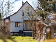 Familienidylle I bezugsfreies Einfamilienhaus mit parkähnlichem Grundstück und Anbaupotential - Falkensee