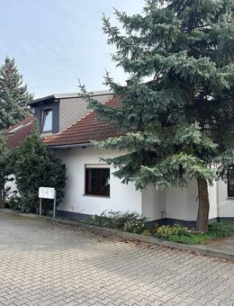 +++ Hochwertig saniertes Mehrfamilienhaus mit 3 Wohneinheiten +++ - Hohenmölsen