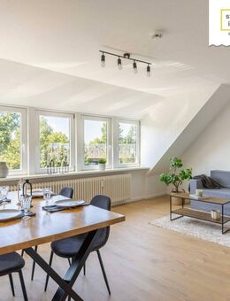 Provisionsfrei: Bremen - Lehesterdeich | Modernisierte Dachgeschosswohnung mit Balkon und Garage - Bremen