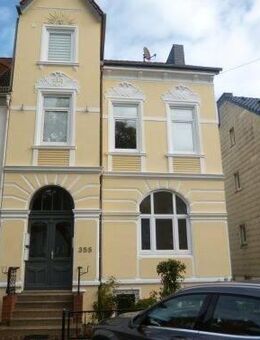 *** Außergewöhnlich 4 Zimmer Maisonette mit EBK, Balkon und Garage *** - Bremen