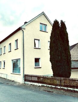 Gepflegtes Einfamilienhaus mit Scheunengebäude - Lierschied