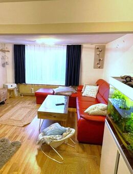 Dachgeschosswohnung 90 m² mit Weitblick und hochwertiger Küche - in ruhigem 4-Parteienhaus - Hagen (Stadt der FernUniversität)