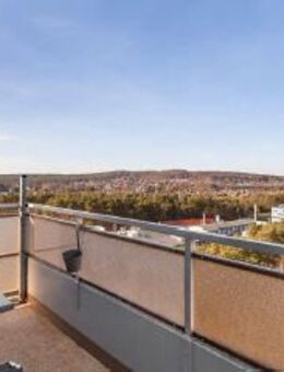 2-Zimmer-Wohnung, mit Balkom, mit Einbauküche und tollem Ausblick in Röthenbach an der Pegnitz - Röthenbach (Pegnitz)