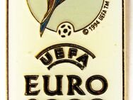 UEFA Euro 2000 - Chaleroi - Pin 31 x 16 mm - Doberschütz
