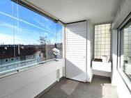 "Komplett Modernisierung" 3,5 Zimmer mit toller Raumaufteilung sowie neuer Einbauküche + Balkon mit Weitblick - Villingen-Schwenningen