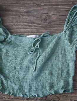Pull&Bear hellgrünes Top gesmokt Crop Cropped Sommertop Shirt kurzes Croptop 36-38 - Neuenhagen (Berlin)