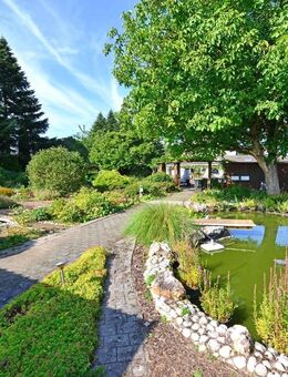 Hennef Blankenberg: Charmantes Haus mit 6.800 m² Land, Nebengebäuden und Baureserve - Hennef (Sieg)