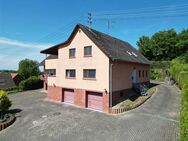 Mehrfamilienhaus mit 3 Wohneinheiten mit großzügigem Freizeitgrundstück in Broggingen - Herbolzheim
