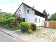 Freistehendes Einfamilienhaus mit zusätzlicher Gartenfläche - Ihr neues Zuhause in Oberasbach ! - Oberasbach