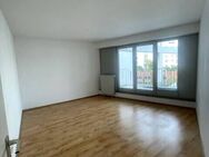 Vermietete, sonnige Stadtwohnung mit Aufzug und Tiefgarage - Berlin