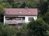 Charmantes Zweifamilienhaus mit idyllischem Garten und herrlicher Aussicht - Wolfstein