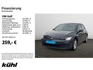 VW Golf, 1.5 TSI VIII Life, Jahr 2020 - Hildesheim