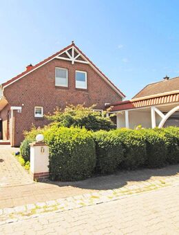 Top gepflegt und ruhig gelegen! EFH mit hübschem Garten und Sauna in Henstedt-Ulzburg - Henstedt-Ulzburg