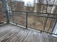 3-Zi.-Whg. im 2.OG mit Laminat , Balkon und Bad mit Fenster** - Chemnitz