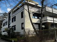 Thalkirchen/ Solln, exklusive 3-ZKB-Erdgeschosswohnung, ca. 115 m² Wfl., Parkett, Gäste-WC, große Terrasse, ruhig - München