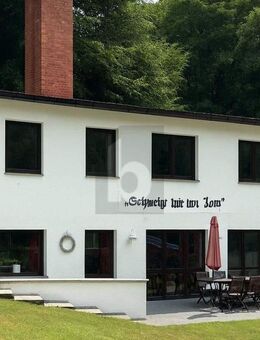 JUWEL IM TAL DER EISVÖGEL - Stuer