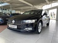 VW Passat Variant, Business OPF, Jahr 2020 - Luckau