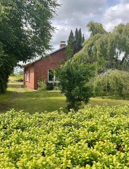 HANDWERKERHAUS AUF GROßEM GRUNDSTÜCK MIT WEITBLICK IN GROßEFEHN - Großefehn