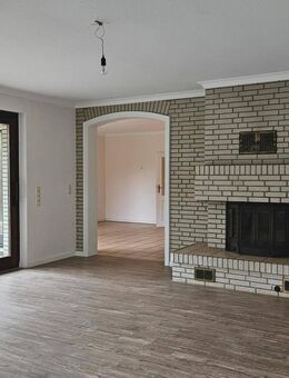 Viel Platz für Ihre Familie! Großzügiger Bungalow mit Keller und Garage! - Löningen