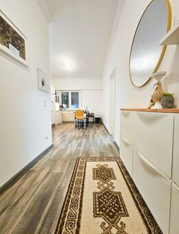 Sehr gepflegte und vermietete 3-Zimmer-Wohnung in Frankfurt Niederrad in direkter Mainnähe - Frankfurt (Main)