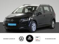 VW Touran, 1.5 TSI, Jahr 2023 - Hannover