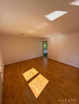 Helle 3 Zimmer-Wohnung mit Balkon in ruhiger Lage von Unterhaching - Unterhaching