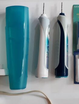 BRAUN Oral B Sonic Complete Ladestation, Ersatzbürsten, ... - Defekt - - München