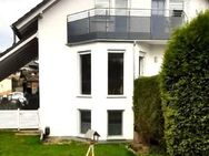 Gedern-Wenings: Sehr gepflegtes 2 FH mit ELW, Pool, Carport und großem Garten als Kapitalanlage! - Gedern
