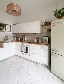 Ruhige 2-Raum-Wohnung mit Balkon und Einbauküche (optional) - Zwickau