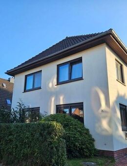 Das neue Jahr im neuen Zuhause beginnen Großzügiges Einfamilienhaus mit sonnigem Grundstück - Bremen
