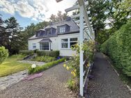 Stilvolle Stadtvilla mit Garten, Garage & zwei Wohneinheiten – ein Juwel in Weida! - Weida
