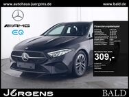 Mercedes A 200, Kompaktlimousine Progressive MBUX Wide, Jahr 2024 - Betzdorf