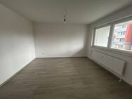 3 Zimmer-Wohnung komplett Bezugsfertig ,frisch tapeziert mit einem hochwertigem Vinylboden - Dortmund