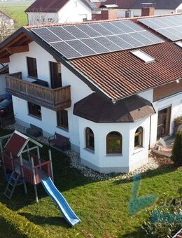 *** Gepflegtes Zweifamilienhaus in Plattling - Randlage *** - Plattling