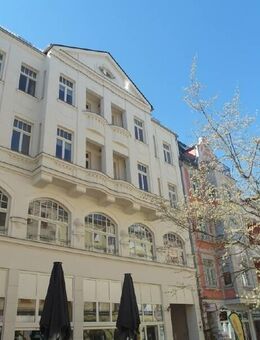Mitten in der Ciy - mit Balkon und Einbauküche !! - Zwickau