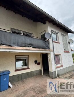 Renovierungsbedürftiges Haus in gemeinsamem Innenhof - Ramstein-Miesenbach