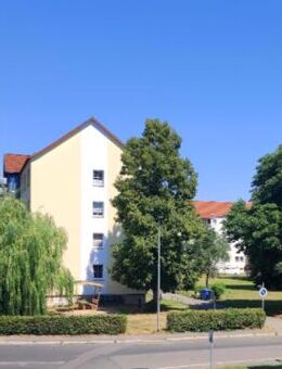 Zentrumsnahe 2-Zimmer-Wohnung mit Einbauküche in ruhiger Wohngegend - Meiningen