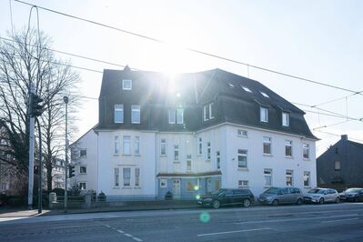 Attraktive Kapitalanlage in Essen-Borbeck | 9 Wohnungen & Garagenhof
