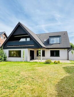 Zweifamilienhaus für Generationenwohnen oder Vermietung - mit Traumgrundstück in Meerbusch-Strümp - Meerbusch