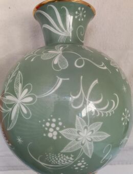ROSENTHAL Vase hellgrün floral 1943 bis 1952 sauber, einwandfrei, Höhe 20 cm, 15 cm breit - Berlin