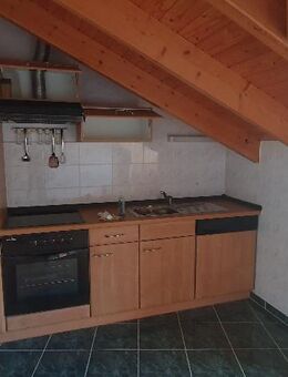 Dachwohnung mit EBK und Gartennutzung - Chemnitz