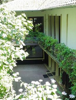 Herrschaftliches Zweifamilienhaus mit Traumgrundstück - Steinach (Baden-Württemberg)